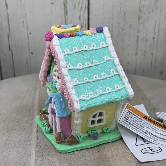 Easter Gingerbread House Tabletop Claydough LED light up Pink Green Pastel 30E36 - Picture 4 of 14